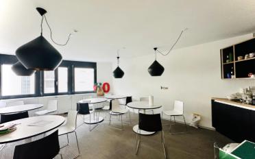 Office - image - 11