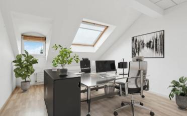 Office - image - 8