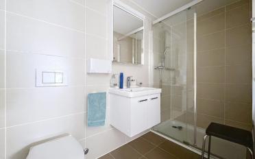 Apartment 4 rooms - image - 7