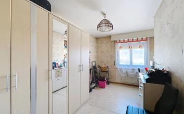 Apartment 4 rooms - image - 11