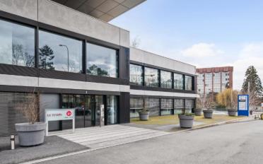 Office - image - 4