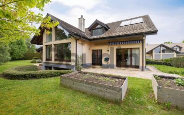 Maison 8 pièces - image - 2