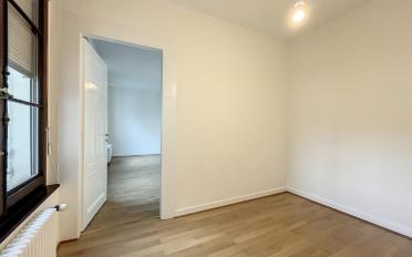 Apartment 6 rooms - image - 10