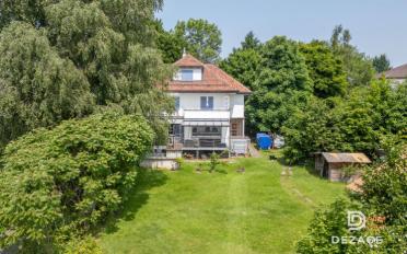 Einfamilienhaus 8.5 Zimmer - image - 1