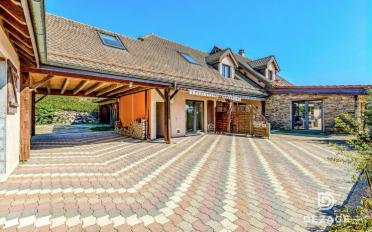 Single house 10 rooms - image - 8