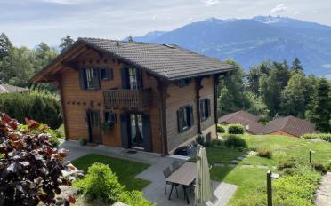 Chalet 5.5 pièces - image - 1