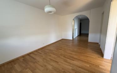 Apartment 4 rooms - image - 3