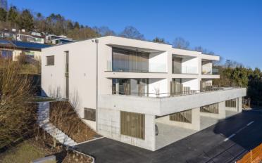 Doppeleinfamilienhaus 6.5 Zimmer - image - 1