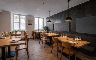 Bifamiliar house - image - 9