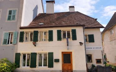 Bifamiliar house - image - 2