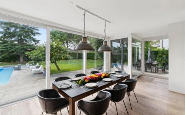 Single house 11 rooms - image - 1