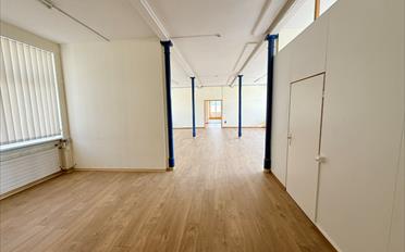 Commercial - image - 18