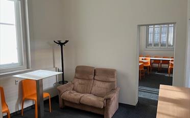 Office - image - 9