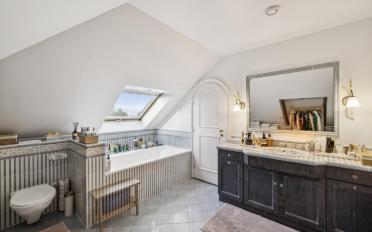 Maison 9 pièces - image - 8