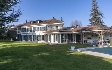 Single house 11 rooms - image - 1