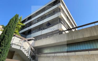 Bureau - image - 1