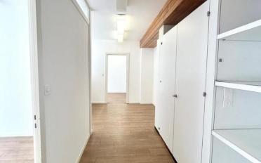 Bureau 4 pièces - image - 2