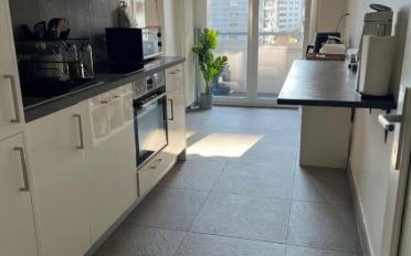 Apartment 4 rooms - image - 2