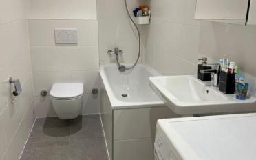 Apartment 4 rooms - image - 9