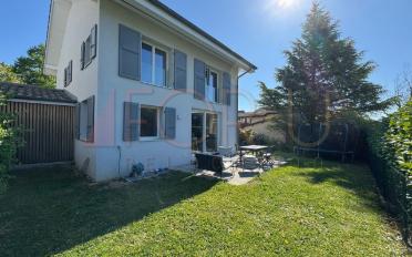 Doppeleinfamilienhaus 7.5 Zimmer - image - 1