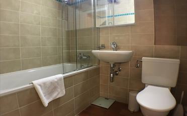 Furnished flat 2 rooms - image - 6