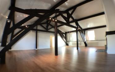 Attic flat 7 rooms - image - 2