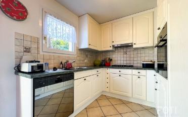 Doppeleinfamilienhaus 6.5 Zimmer - image - 2