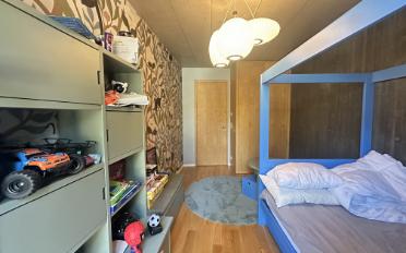 Furnished flat 5 rooms - image - 8