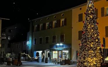 Mixed use property - image - 1