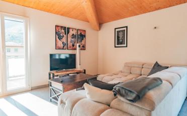 Attic flat 2.5 rooms - image - 6