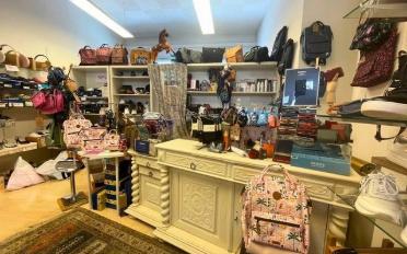 Shop - image - 2