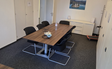 Office - image - 3