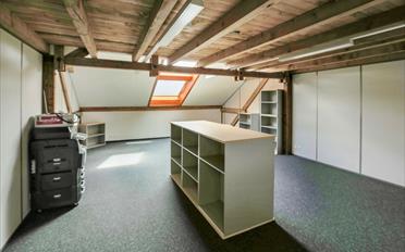 Office - image - 4