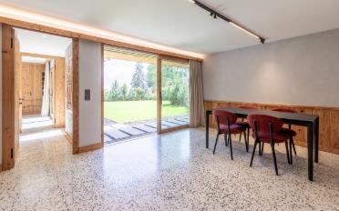 Bureau - image - 1