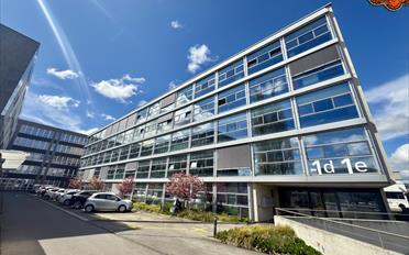 Bureau - image - 1
