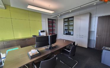 Office - image - 13