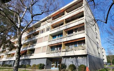 offener Parkplatz - image - 1