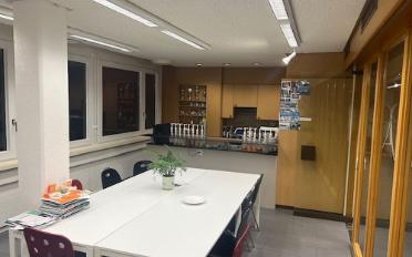 Office - image - 12