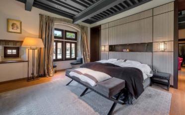 Single house 20 rooms - image - 10
