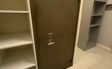 Bureau - image - 11