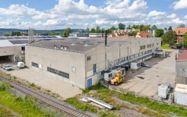 Commercial - image - 9