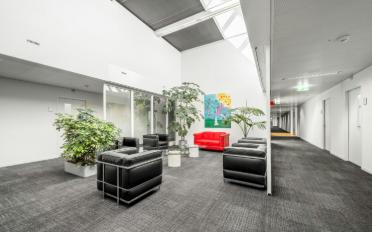 Office - image - 4