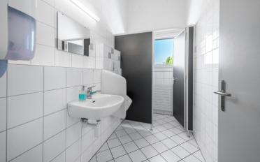 Commercial - image - 6