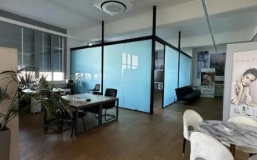 Bureau - image - 11