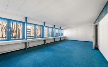 Commercial - image - 11