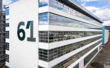 Commercial - image - 8