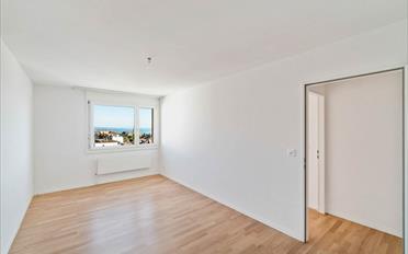 Apartment 4 rooms - image - 4