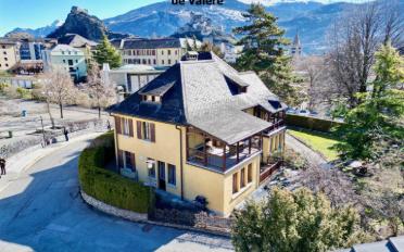 Villa 8.5 pièces - image - 2