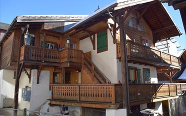 Chalet 8 pièces - image - 1