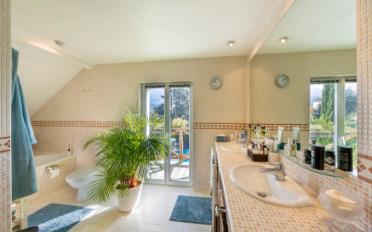 Villa 7.5 pièces - image - 14